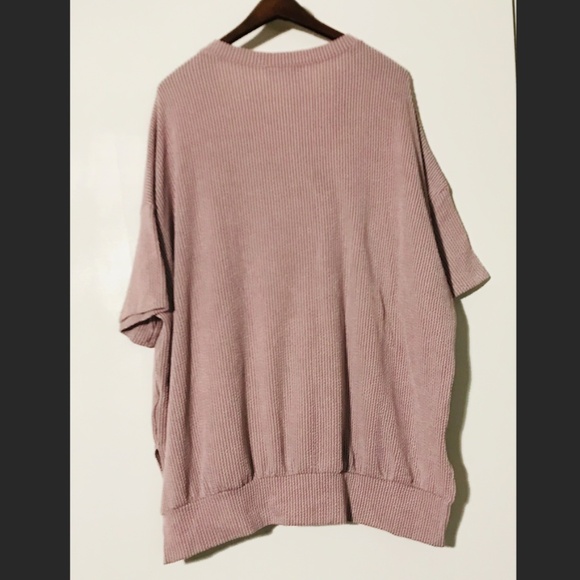 Sandy pink Freckled Poppy oversized ribbed knit v neck top - Picture 2 of 7